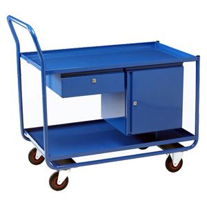 Carretilla con cajón y un armario